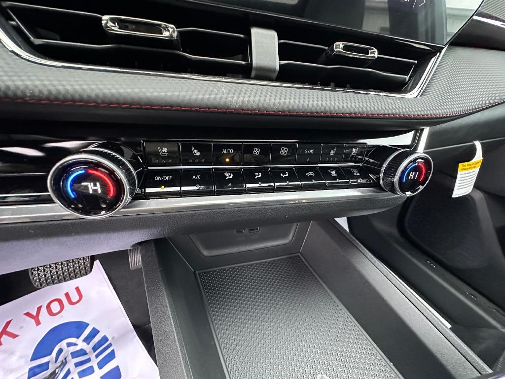 new 2026 Chevrolet Equinox car, priced at $39,255