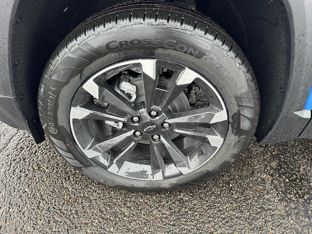 new 2026 Chevrolet Equinox car, priced at $39,255