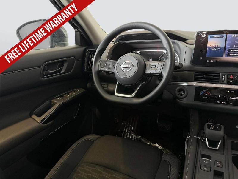 new 2026 Nissan Pathfinder car, priced at $35,286