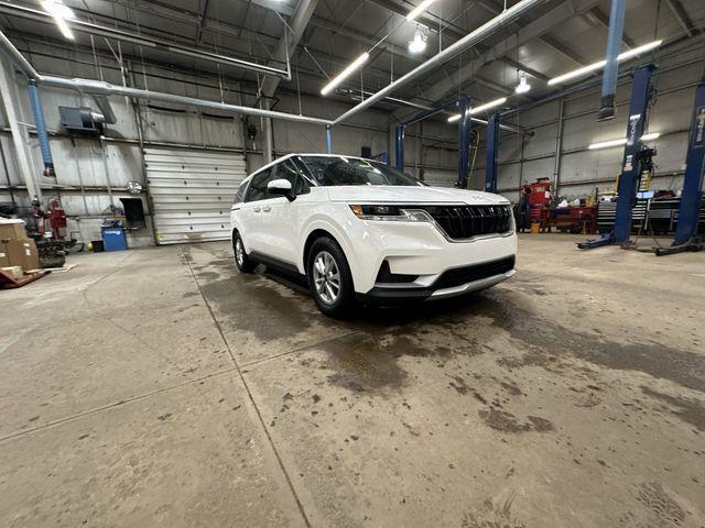 used 2024 Kia Carnival car, priced at $29,034