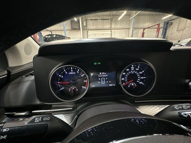 used 2024 Kia Carnival car, priced at $29,034