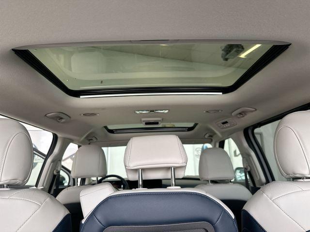 new 2026 Kia Carnival Hybrid car, priced at $48,458