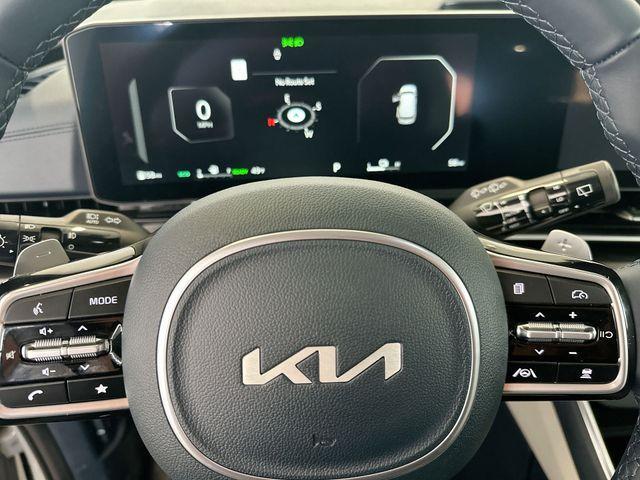 new 2026 Kia Carnival Hybrid car, priced at $48,458