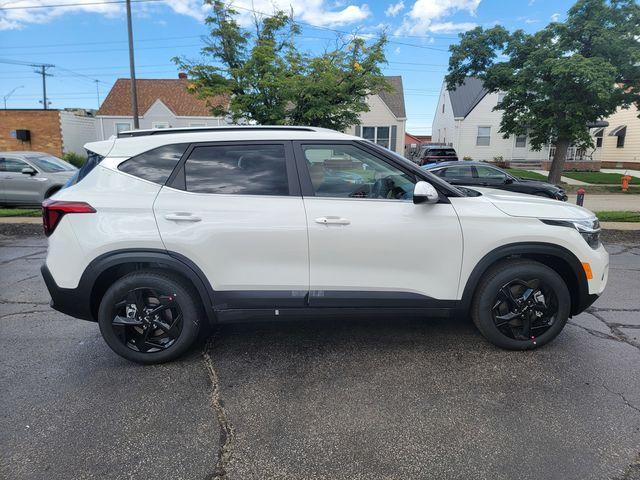 new 2026 Kia Seltos car, priced at $30,202