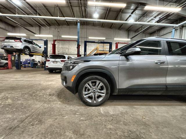 used 2023 Kia Seltos car, priced at $20,906