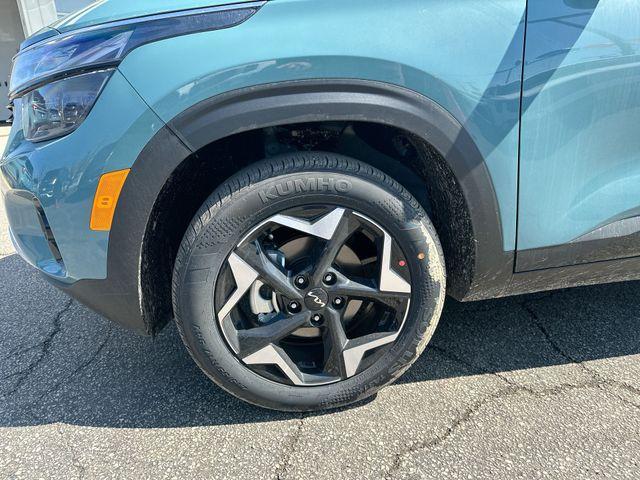new 2026 Kia Seltos car, priced at $26,145