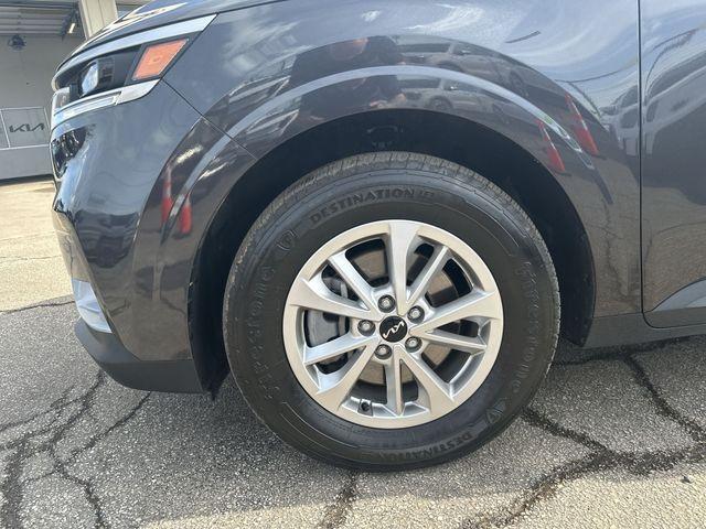 used 2023 Kia Carnival car, priced at $29,434