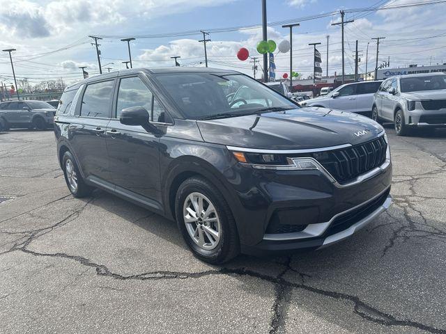 used 2023 Kia Carnival car, priced at $29,434