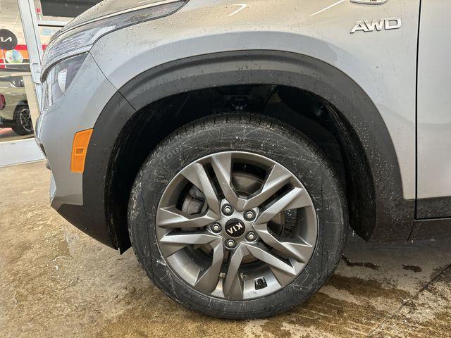 used 2021 Kia Seltos car, priced at $14,816