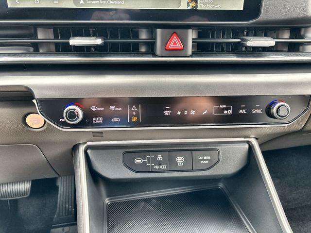 new 2026 Kia Carnival Hybrid car, priced at $41,799