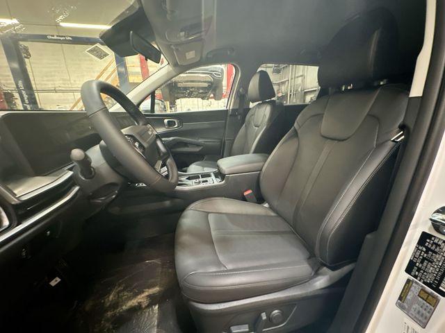 new 2026 Kia Sorento car, priced at $36,654