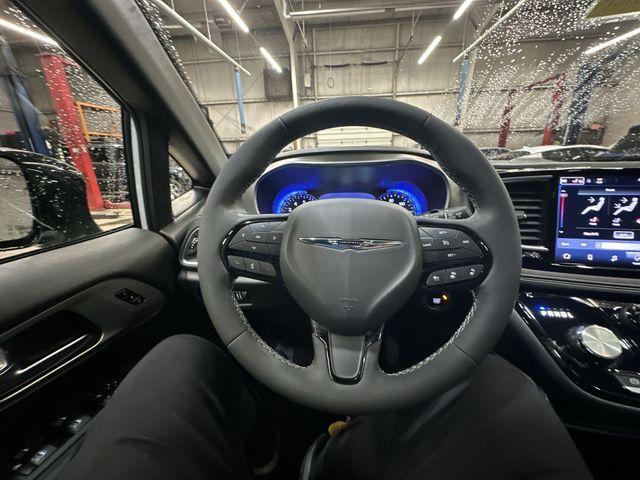 used 2023 Chrysler Pacifica car, priced at $32,749