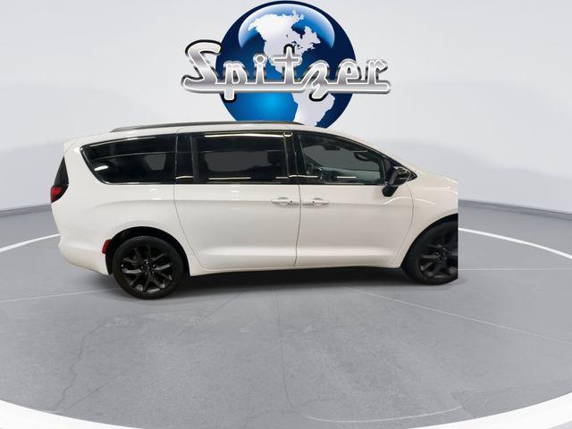 used 2023 Chrysler Pacifica car, priced at $32,749