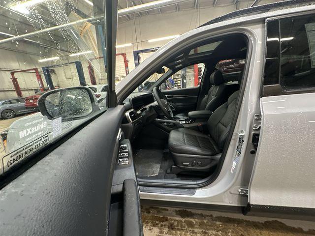 new 2025 Kia Telluride car, priced at $44,717