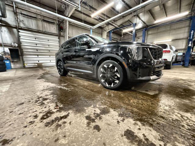 used 2024 Kia Sorento car, priced at $29,964
