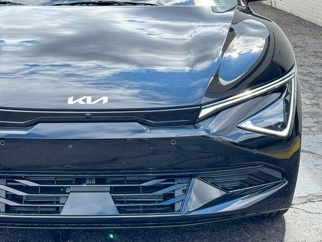 new 2025 Kia EV6 car, priced at $45,591