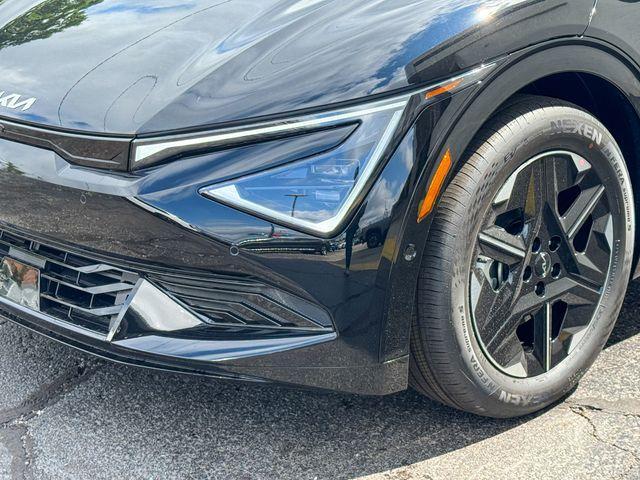 new 2025 Kia EV6 car, priced at $45,591