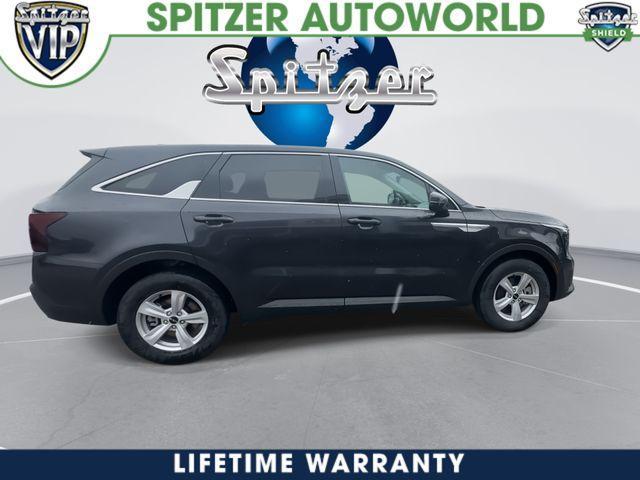 new 2026 Kia Sorento car, priced at $31,117
