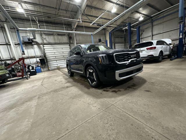 new 2025 Kia Telluride car, priced at $40,726