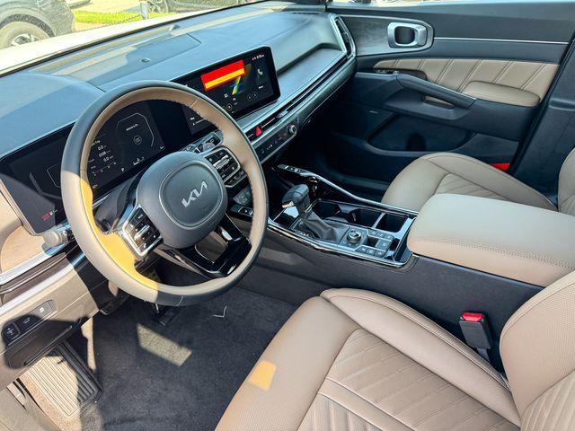 new 2025 Kia Sorento car, priced at $43,980