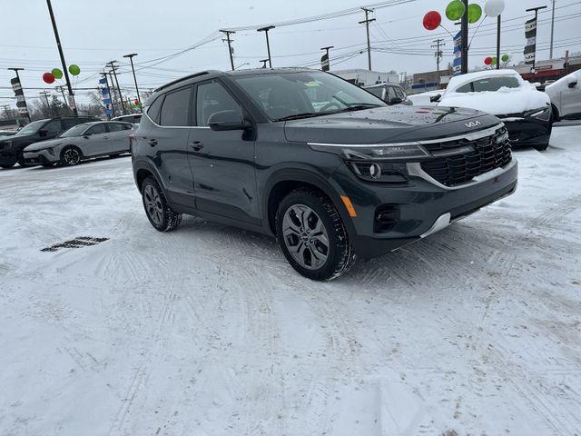 used 2024 Kia Seltos car, priced at $23,366