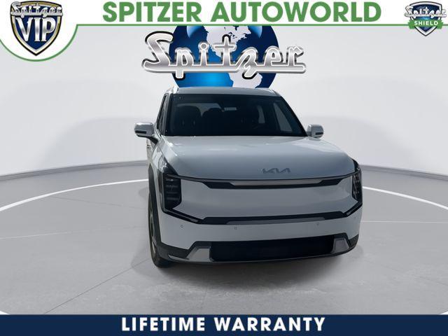 new 2026 Kia EV9 car, priced at $56,024