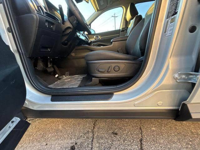 new 2026 Kia Sorento car, priced at $36,275