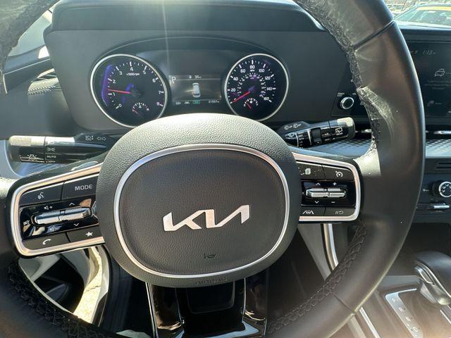 used 2024 Kia Carnival car, priced at $32,678