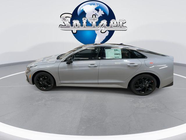 new 2026 Kia K5 car, priced at $32,592