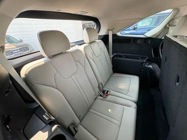 used 2025 Kia Sorento car, priced at $31,795