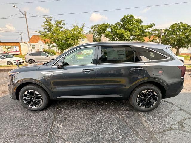 used 2025 Kia Sorento car, priced at $31,795
