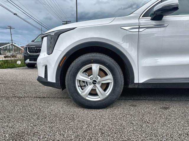 new 2026 Kia Sorento car, priced at $32,279