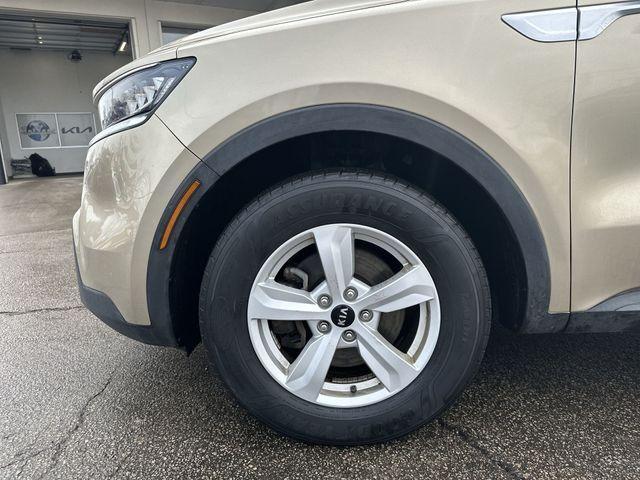used 2021 Kia Sorento car, priced at $15,119