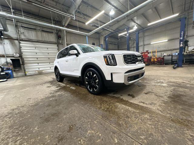 used 2023 Kia Telluride car, priced at $33,352