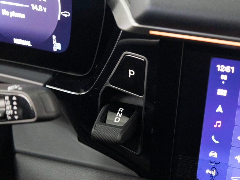 new 2025 Porsche Macan car, priced at $107,075