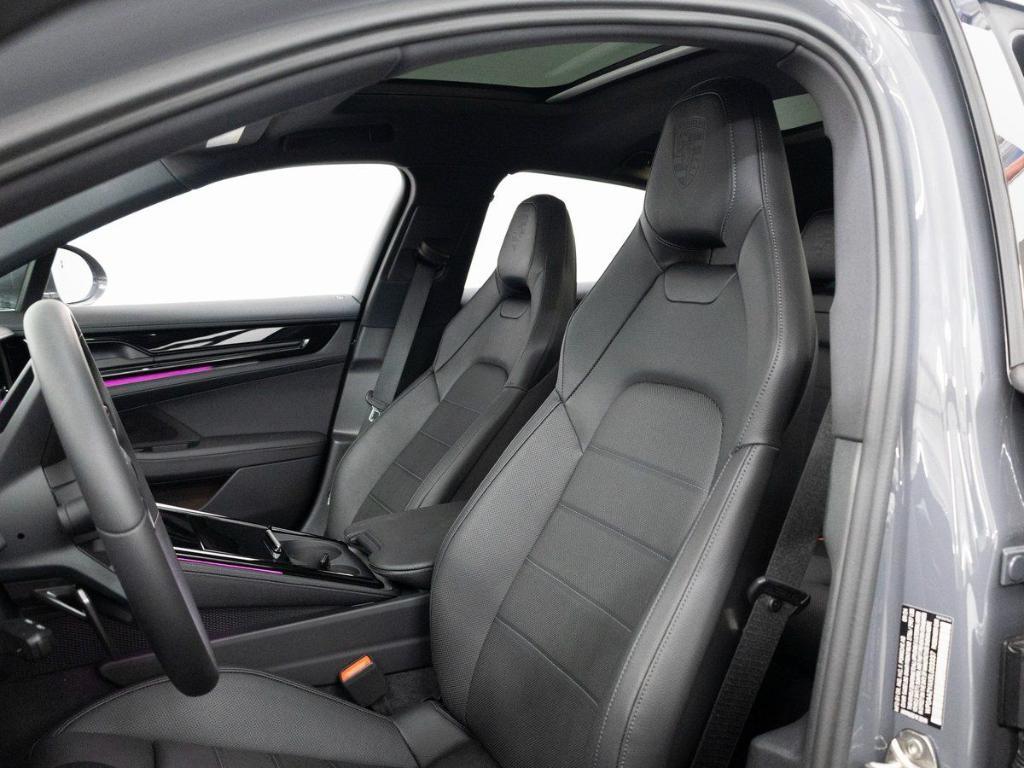 new 2025 Porsche Panamera car, priced at $115,999