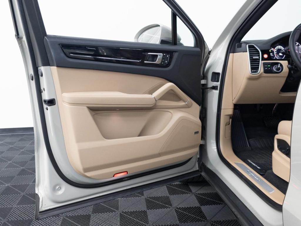 used 2022 Porsche Cayenne car, priced at $59,990
