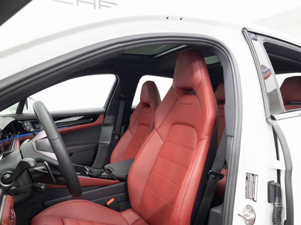 new 2026 Porsche Panamera car, priced at $136,590