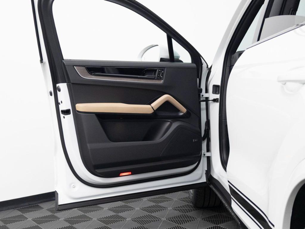 new 2026 Porsche Cayenne car, priced at $117,639