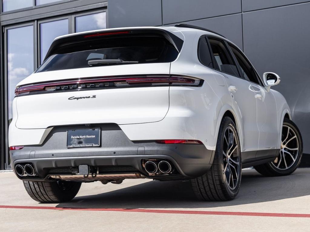 new 2026 Porsche Cayenne car