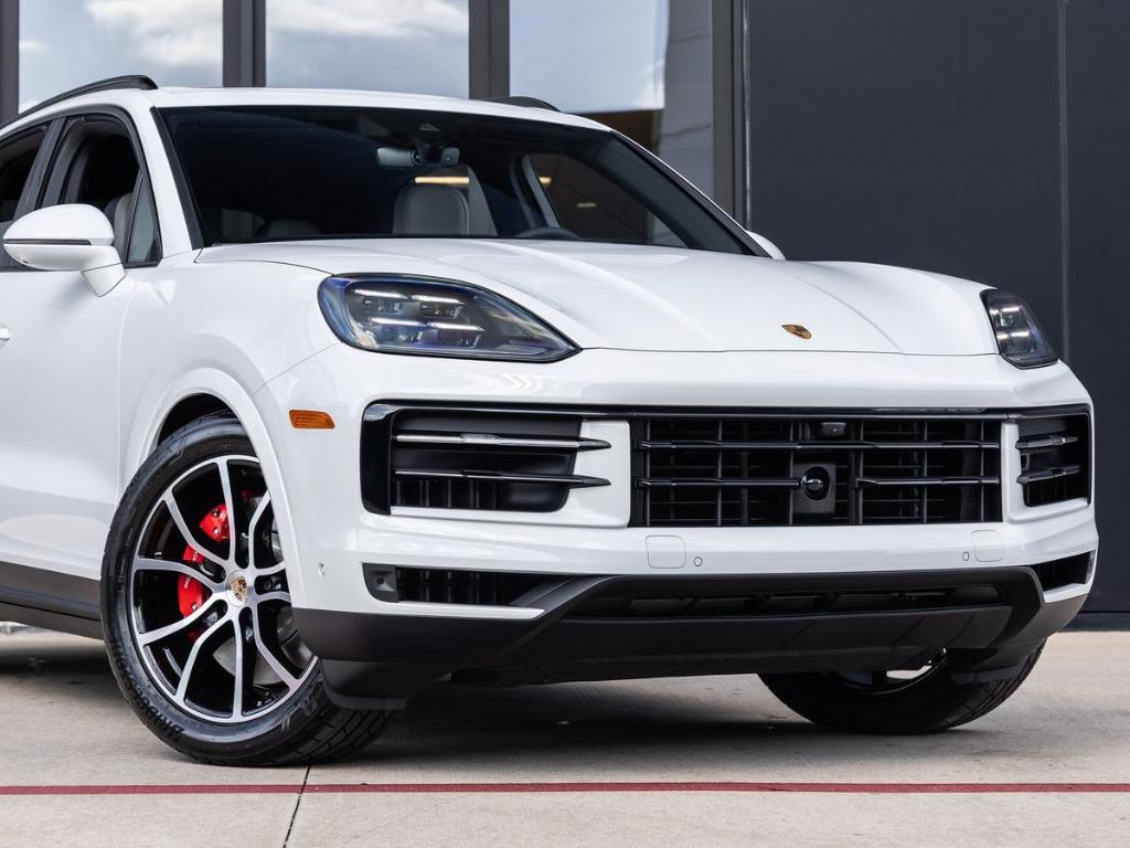 new 2026 Porsche Cayenne car