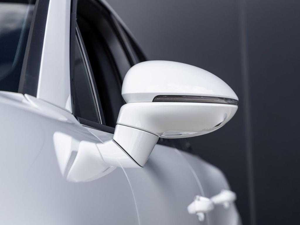 new 2026 Porsche Cayenne car