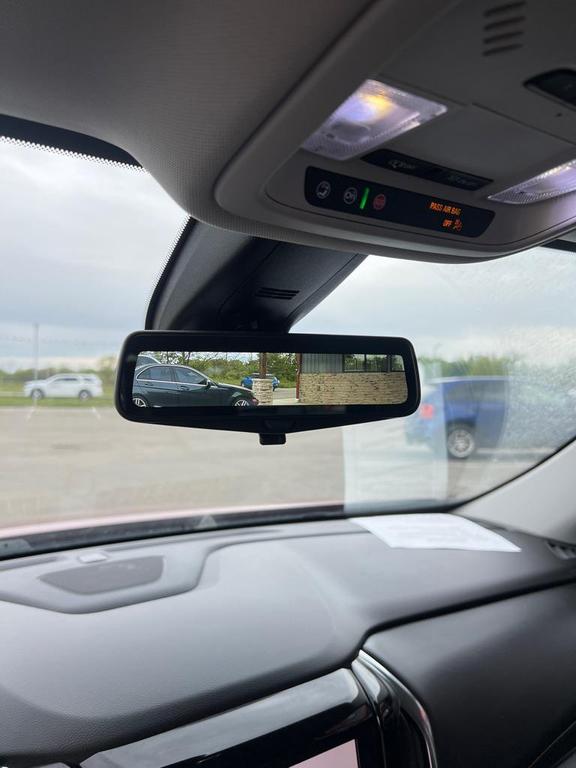 used 2021 Chevrolet Traverse car, priced at $22,995