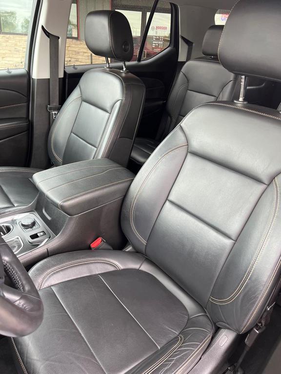 used 2021 Chevrolet Traverse car, priced at $22,995