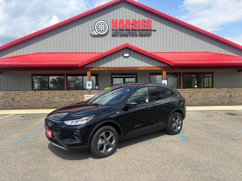 used 2025 Ford Escape car, priced at $29,995