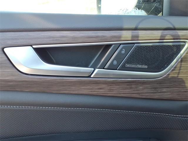 new 2026 Volkswagen Atlas car, priced at $52,779