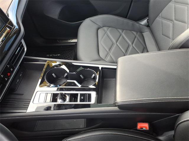 used 2025 Volkswagen Atlas car, priced at $37,400