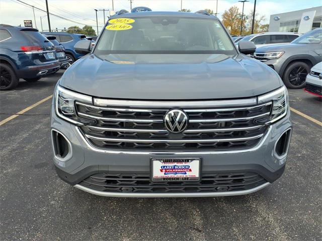used 2025 Volkswagen Atlas car, priced at $37,400