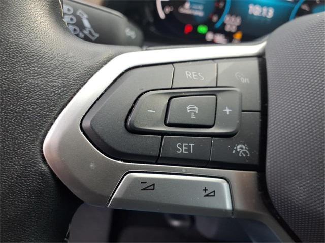 used 2025 Volkswagen Atlas car, priced at $37,400