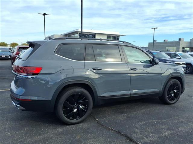 used 2025 Volkswagen Atlas car, priced at $37,400
